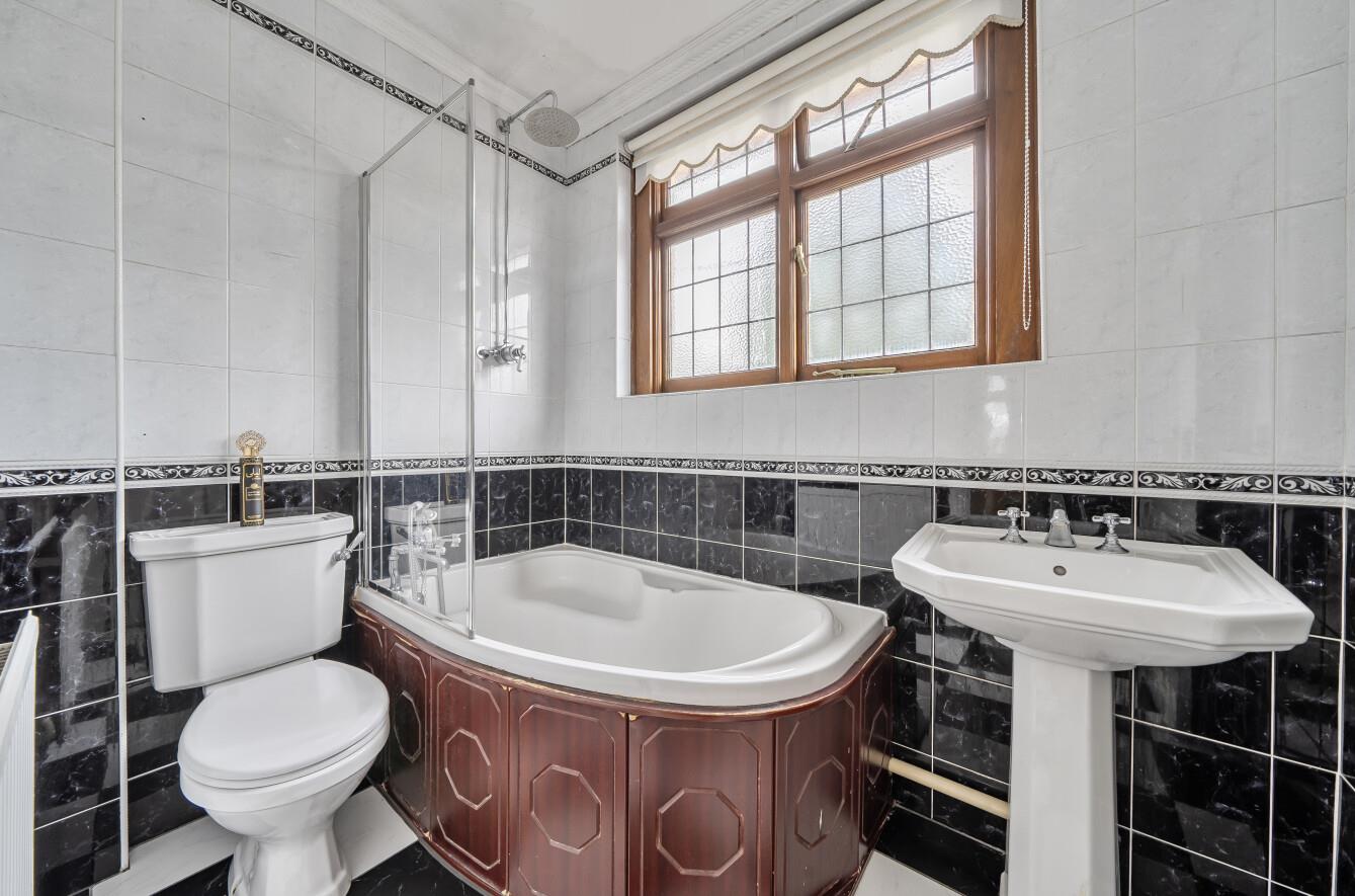 Clasemont Road, Morriston, Swansea, SA6 6BU